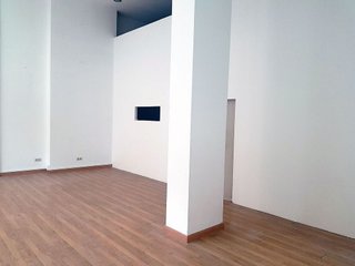 Local comercial en alquiler en Altozano - Conde Lumiares en Alicante