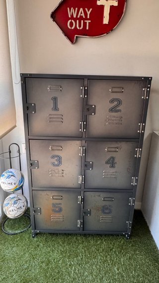 Mueble de almacenaje industrial 6 puertas