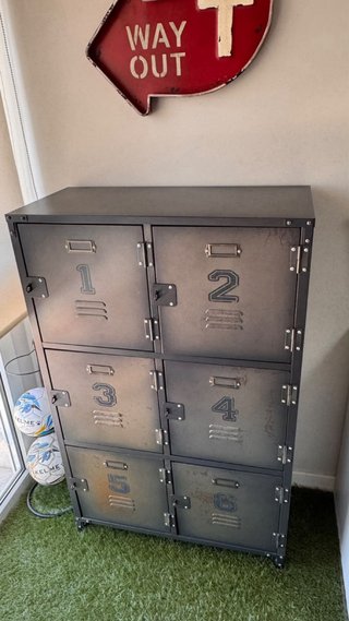 Mueble de almacenaje industrial 6 puertas