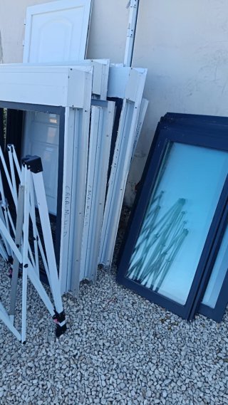 Ventana de Aluminio Corredera con Persiana