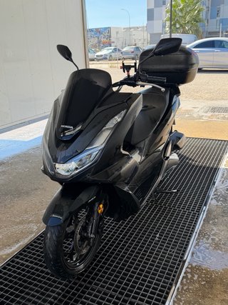 Honda PCX Negra