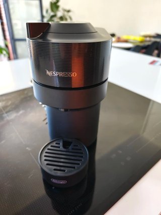 Cafetera Nespresso Vertuo Pop Black