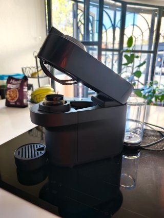 Cafetera Nespresso Vertuo Pop Black