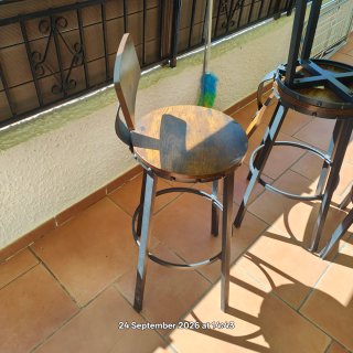 4 Sillas Altas Barra Madera y Metal