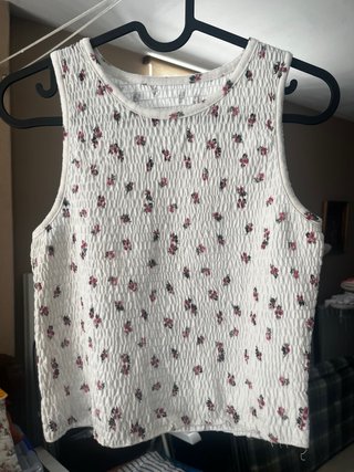 Top blanco floral