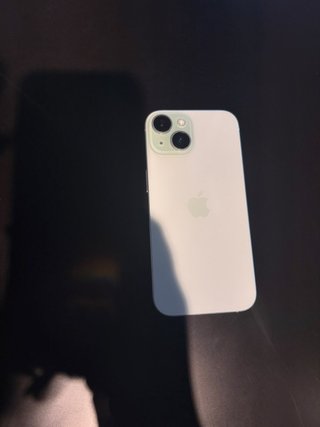 iPhone 15 Verde