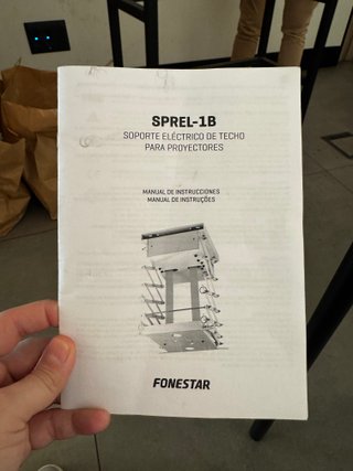 Soporte Eléctrico de Techo para Proyector