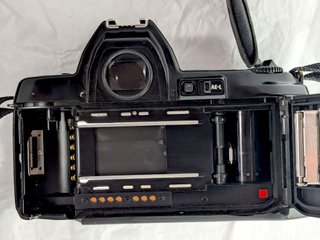*OFERTA* Cámara Nikon N8008 AF + Nikon AF 35-70mm