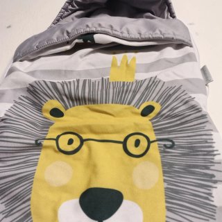 Saco de entretiempo con estampado de león