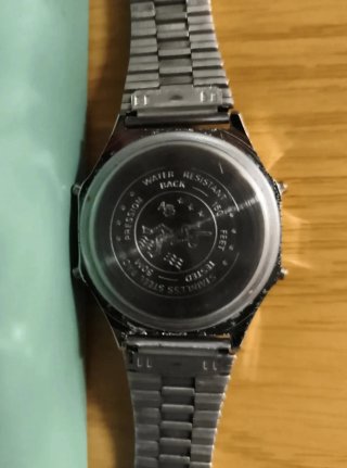 Reloj Coryn Digital LCD Vintage