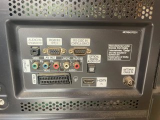 TV LG 42 42PA4500 con mando