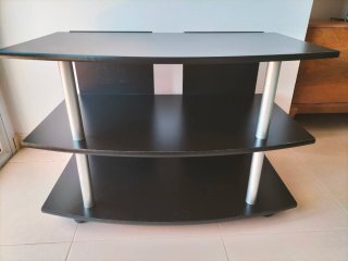 Mesa para Televisión de Tres Niveles