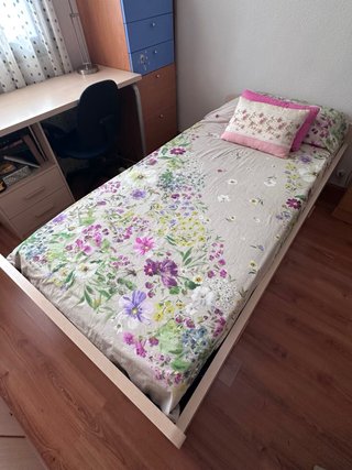 Cama nido de madera.