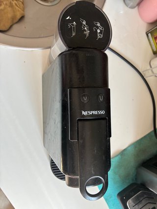 Cafetera Nespresso Negra