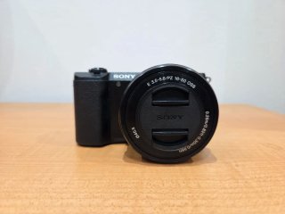 Sony A5100 + Lente 16-50mm OSS