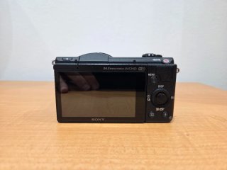 Sony A5100 + Lente 16-50mm OSS