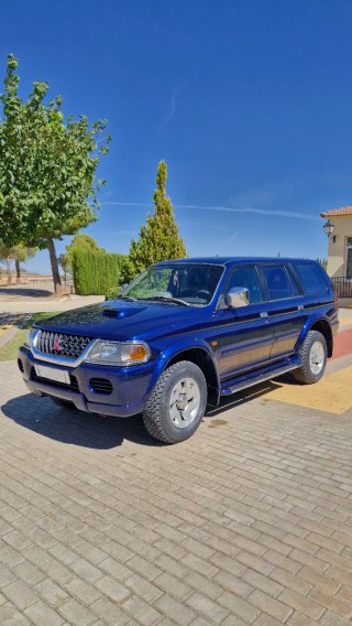 Mitsubishi Montero 2002