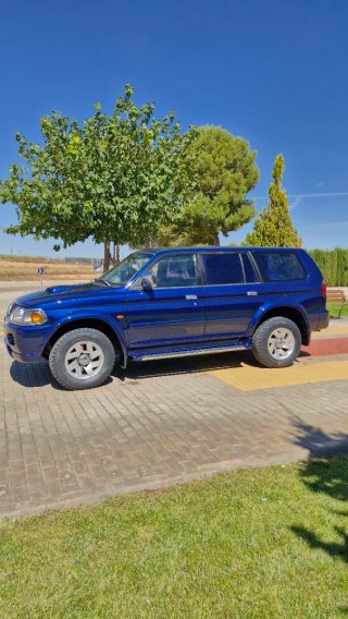 Mitsubishi Montero 2002