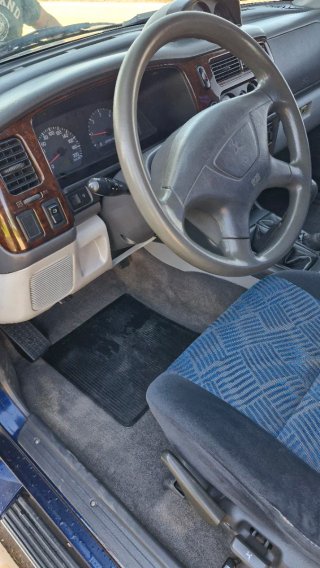 Mitsubishi Montero 2002