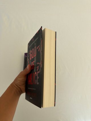 God of Malice- God of Pain (Spanish Edition)