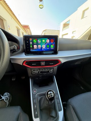 SEAT Arona 2024