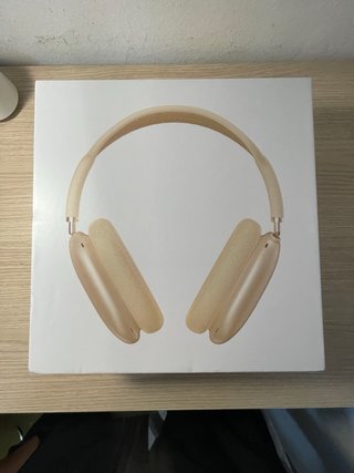 Apple AirPods Max Beige