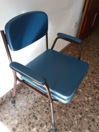 Silla WC para mayores azul