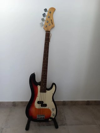 Bajo EXCEL 4 cuerdas