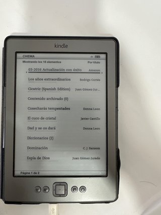 Kindle D01100 Plata
