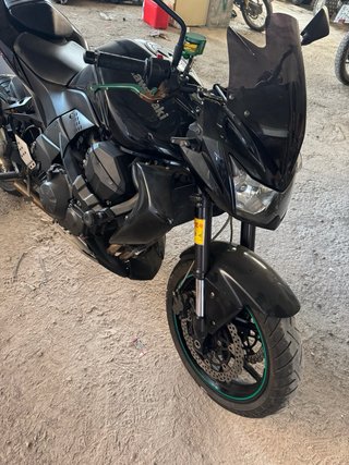 Kawasaki Z750 Naked Negra