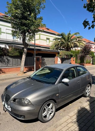 SEAT IBIZA