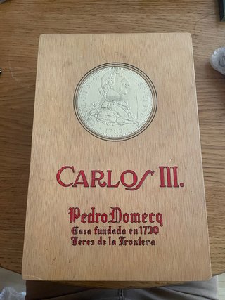 Caja Vintage de Madera Pedro Domecq Carlos III