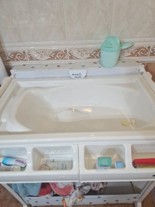 Cambiador bañera bebé con medidor