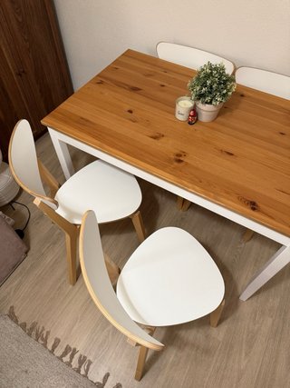Mesa LERHAMN + 4 Sillas NORDMYRA IKEA