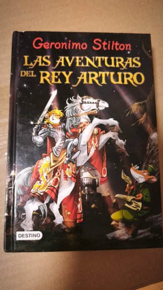 Libro Gerónimo Stilton. Las aventuras del rey Artu