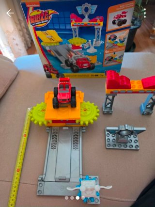 Circuito Blaze y los Monster Machines