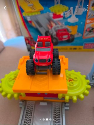 Circuito Blaze y los Monster Machines