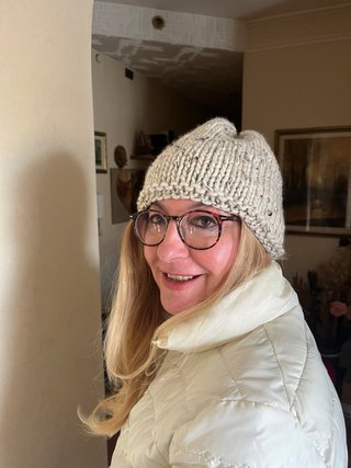 Berretto di lana fatto a mano panna sfumato