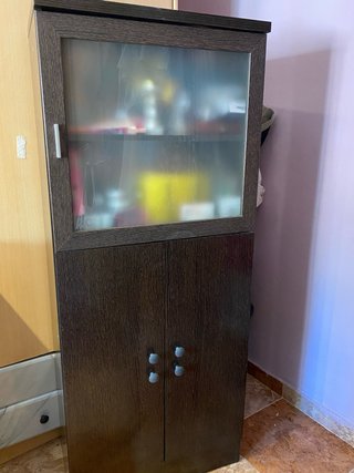 Armario vitrina madera y cristal