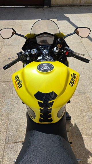 Aprilia RS660 100cv | 2022 | Acid gold