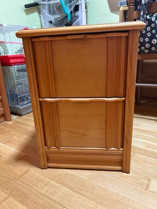 Cama individual de madera con somier