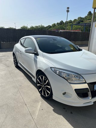 Renault Megane  coupe 2010