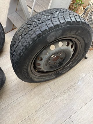 4 Ruedas 195/70 R15C con Llantas