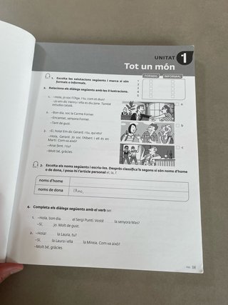 A punt A1 + A2 Curs de català : llibre d'exercicis