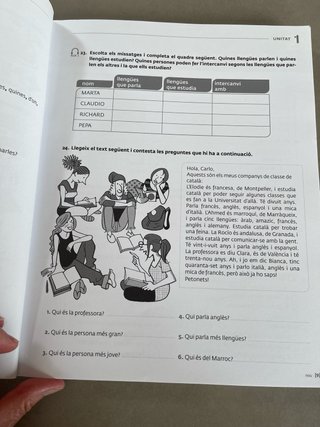 A punt A1 + A2 Curs de català : llibre d'exercicis