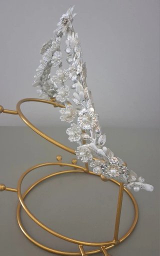 Tocado Novia Tiara Flores Perlas Plata