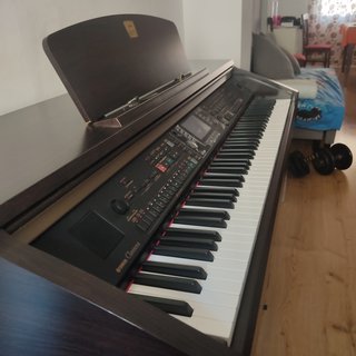 Piano Digital Yamaha Clavinova CVP-301