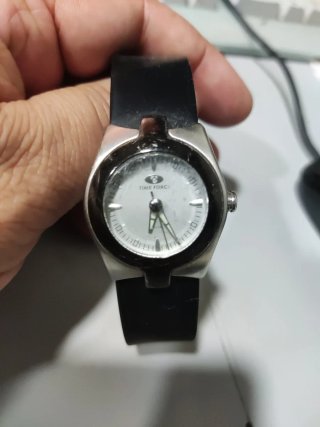 Reloj Time Force Negro y Plateado