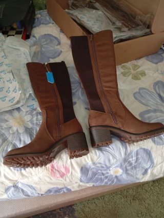 Botas Altas Marrones de Mujer