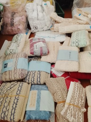 Lotes de puntillas para confección